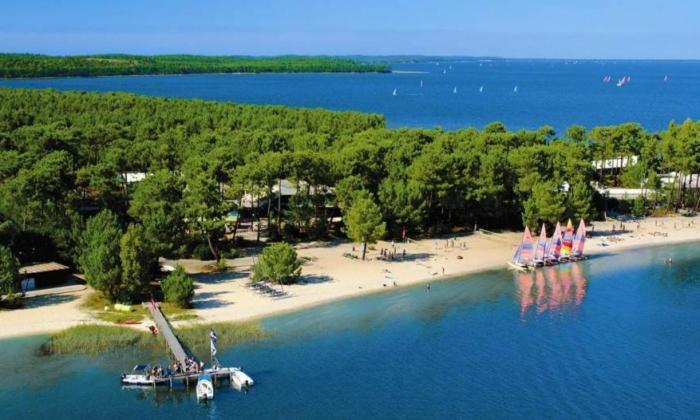House De La Canopee, Swimming Pool, Lake, Forest, Large Garden And Wifi 우르탱 외부 사진
